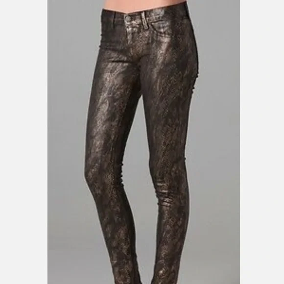 J BRAND 901 Black Golden Snake Print Coated Stretch Denim Leggings Jeans - Picture 3 of 11